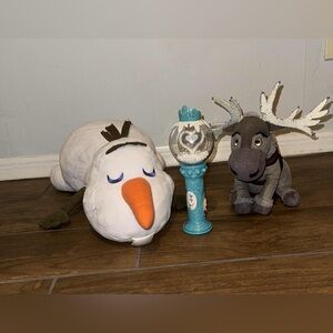 Charming Olaf and Sven Plush Toy Set with Snow Globe